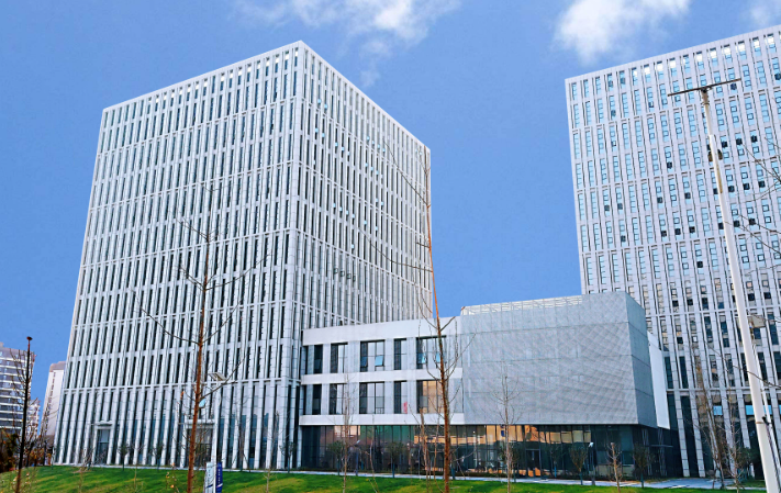 厂房车间地坪施工方案定制：从材料选择到工艺落地全解析